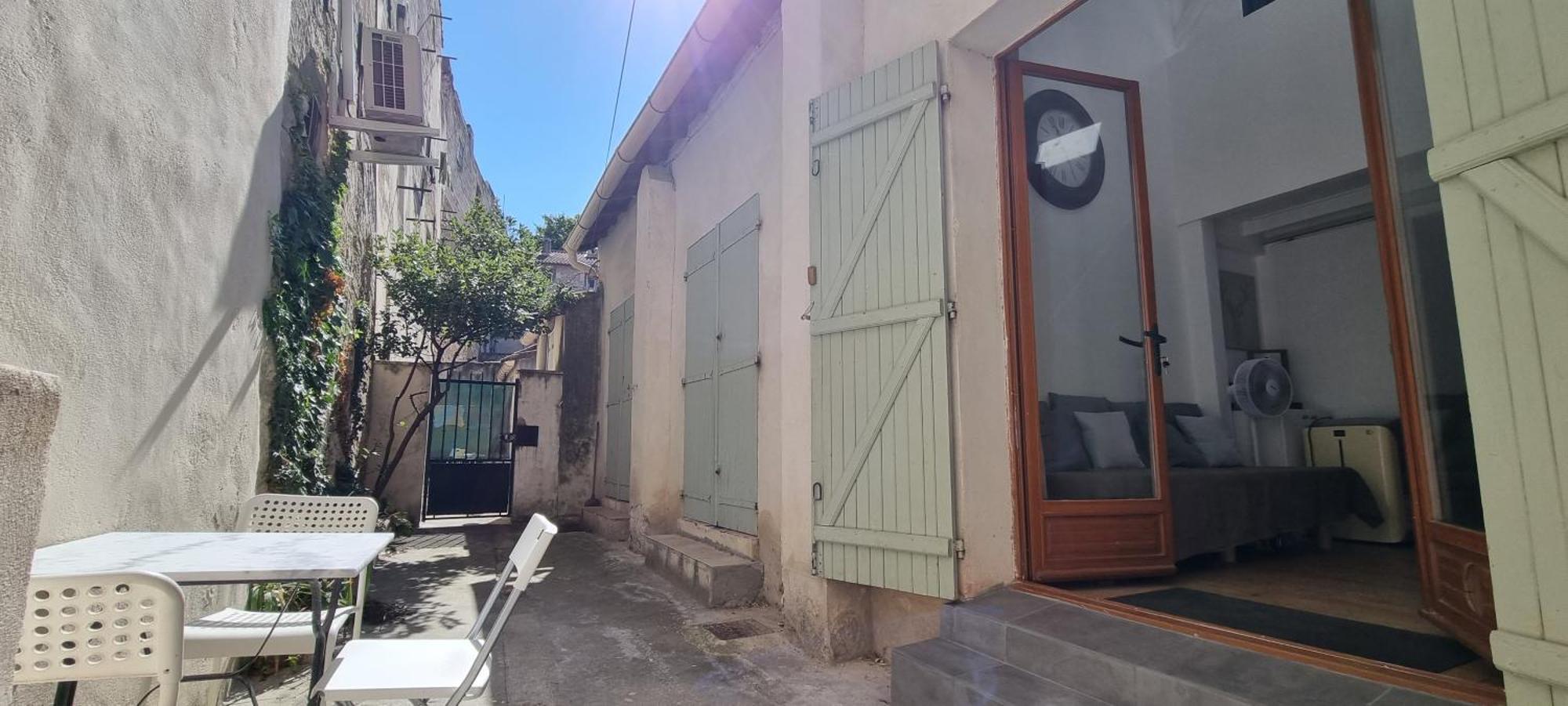 Le Studio De Vera - Intra Muros - Wifi Avignon Exterior photo